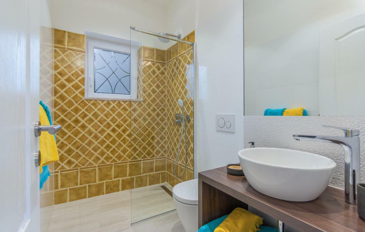Ferienwohnung New!!! New Riva Luxury One - With Sunny Terrace & Big Garden Poreč Exterior foto